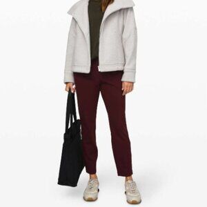 Lululemon On the Fly 7/8 Pant Size:10